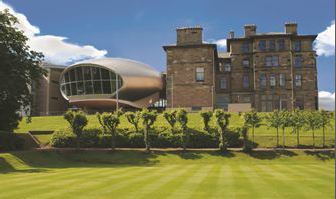 Du học Anh - Edinburgh Napier University: trường đại học chuyên nghiệp và đổi mới